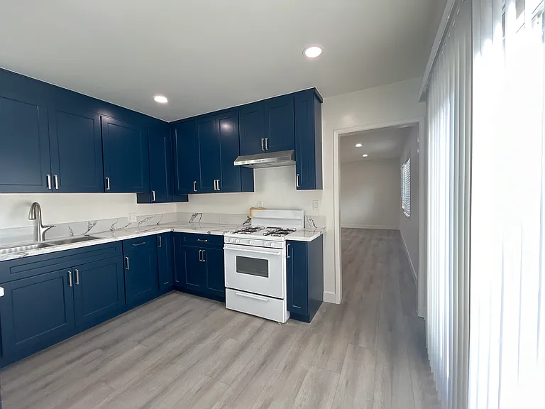 309 Calle Miramar #E — Photo 2