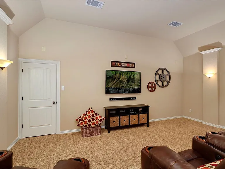 12813 Sherbrooke Dr — Photo 31