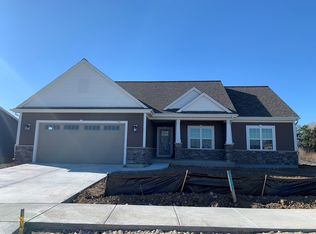 501 Parkview Ln, Slinger, WI 53086