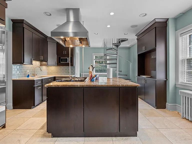 1785 Dupont Ave S #UPPER — Photo 12