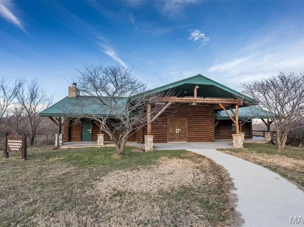 1350 Ayers Rd, Greenville, IL 62246