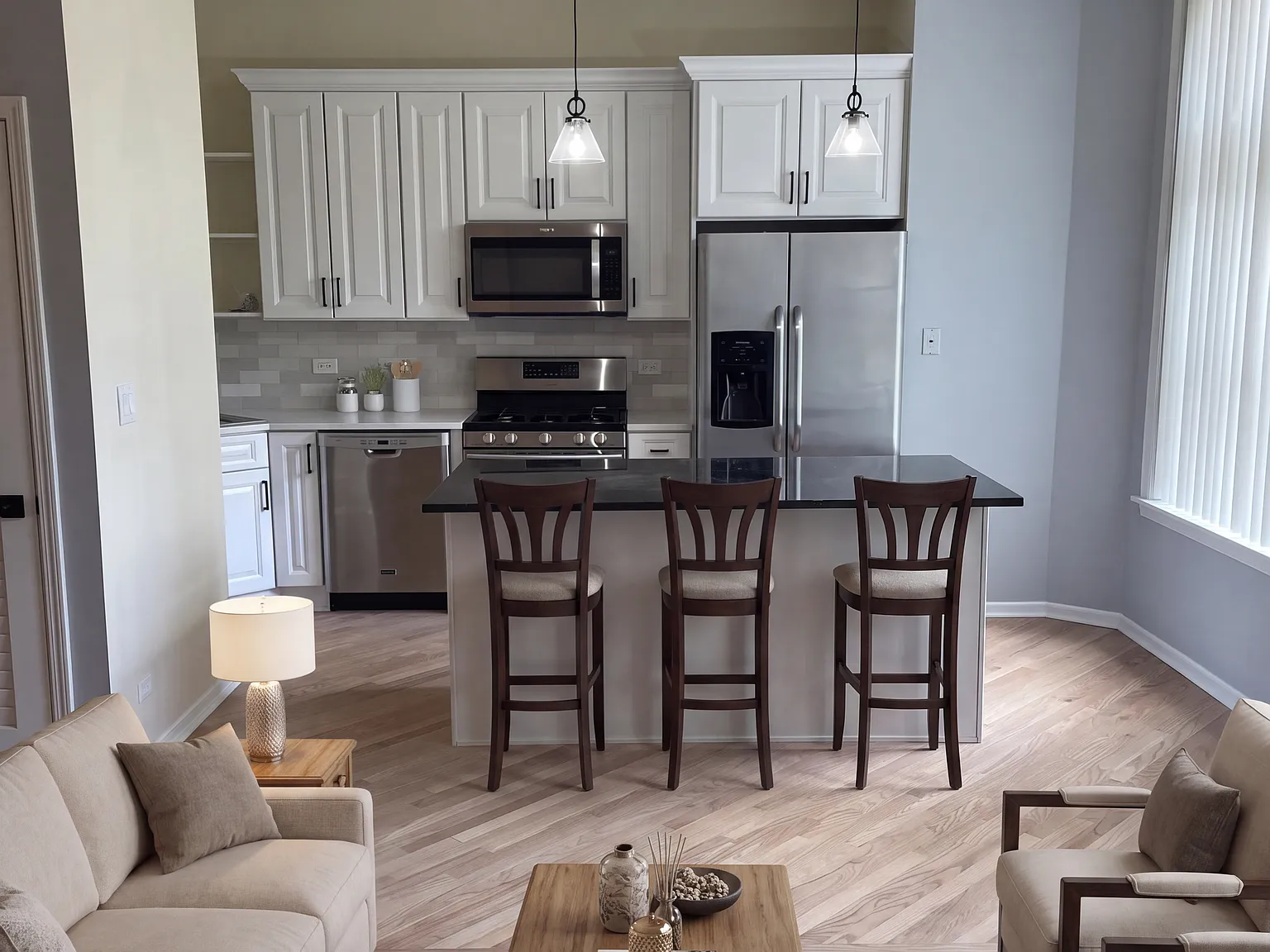 2 bed, $3,400 — Photo 2