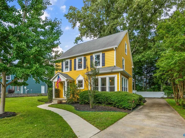 12012 Huntcliff Rd SE, Huntsville, AL 35803