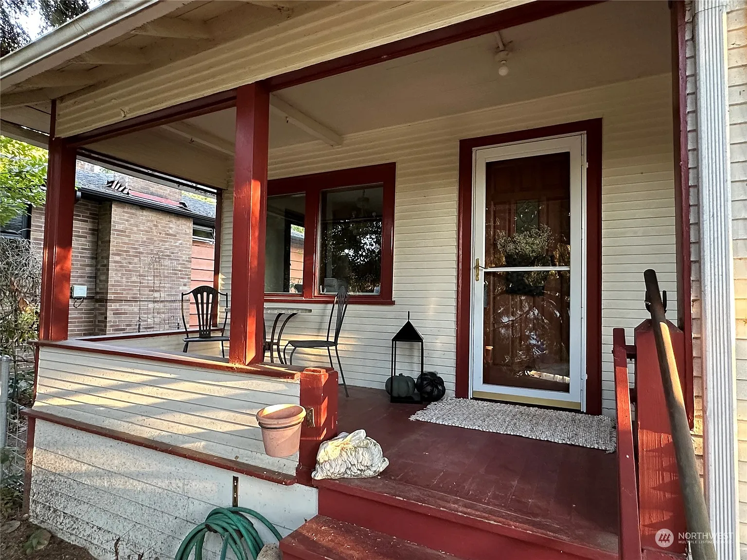 3927 SW Webster Street photo 1
