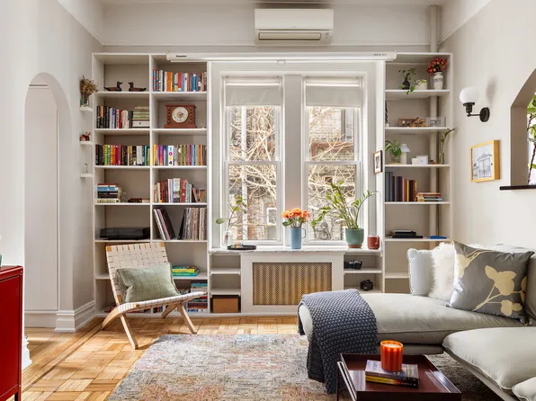 670 President Street image 1 of 7