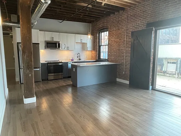 119-137 Hotel St #201 — Photo 10