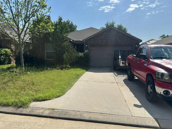 12123 Clara Ln, Pinehurst, TX 77362