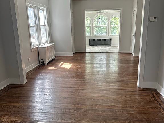4th image of 341 E Walnut St Floor 1