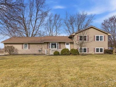 2258 S Nine Mile Rd, Kawkawlin, MI, 48631