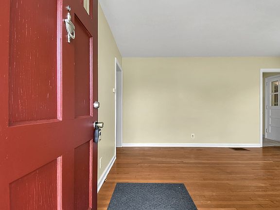 2nd image of 348 Carmel Ave