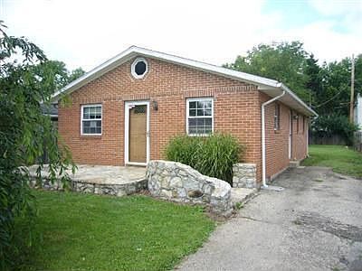 1st image of 2831 Coronette Ave