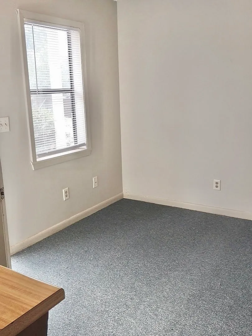 4005 East Nettleton Avenue - 4 — Photo 4