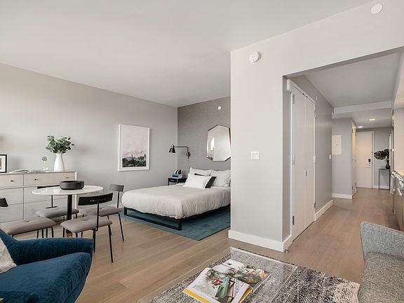 3rd image of 15 Bridge Park Dr APT 5K