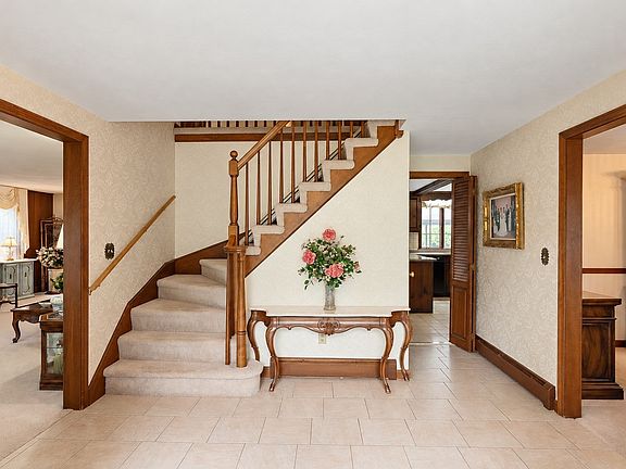3rd image of 14 Huntingdon Rd