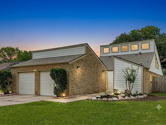 2nd image of 56 Garland Ct