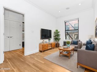102 Christopher St APT 2E, New York, NY 10014