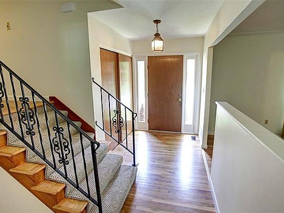 4th image of 3900 Honeybrook Ave