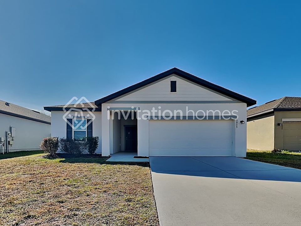 1st image of 3933 Spruce Creek Dr