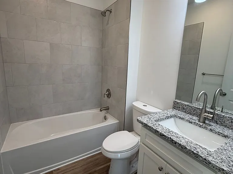 18418 Wintergarden Ave — Photo 18