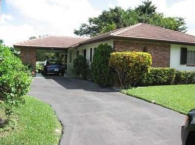 1st image of 9060 Thunderbird Dr