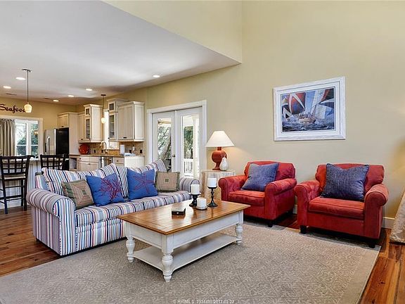 5th image of 48 Forest Beach Dr