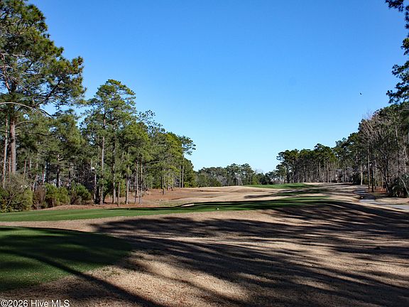 4th image of 462 Laurel Valley Dr #8