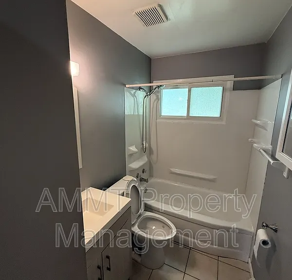 2690 10th Ave — Photo 8