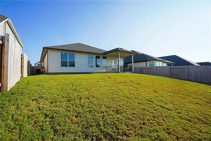 4004 Promontory Point Trl — Photo 16