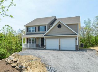 4879 Coatbridge Ln, Walnutport, PA 18088