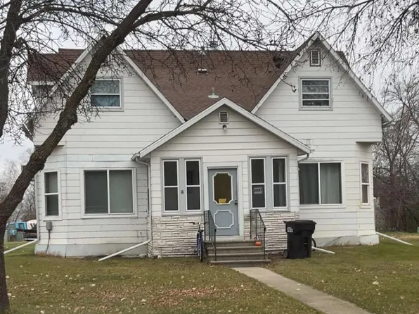 2027 2nd St, Lake Park, MN 56554