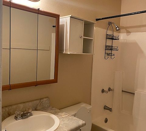 4th image of 520 S Verde St #0