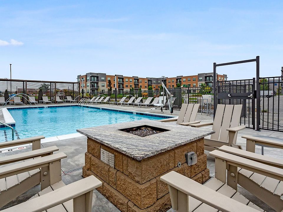 Watermark at The Grove Apartment Rentals Elgin, IL Zillow