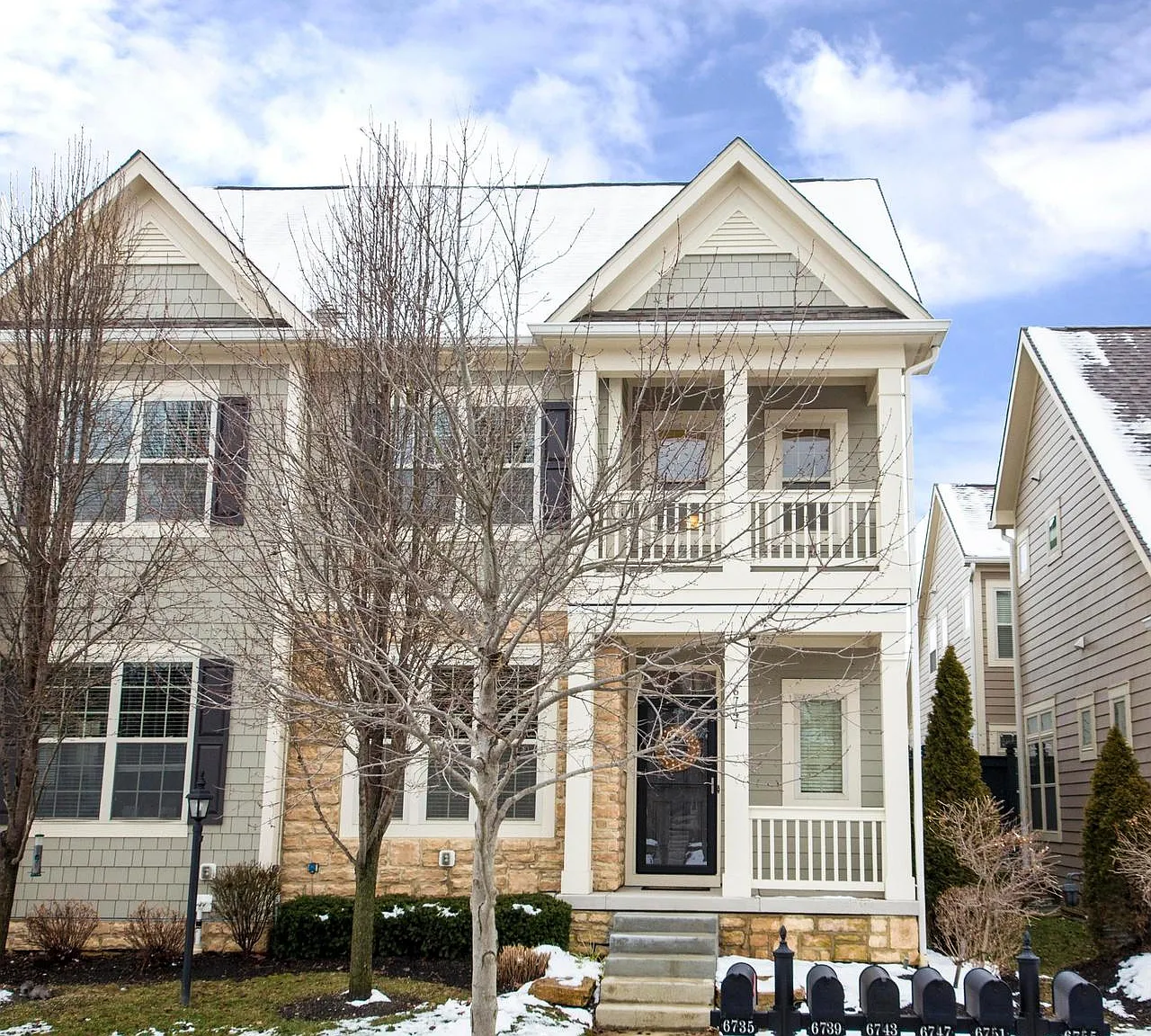 3 bed, 2620 sqft, $4,100 — Photo 1