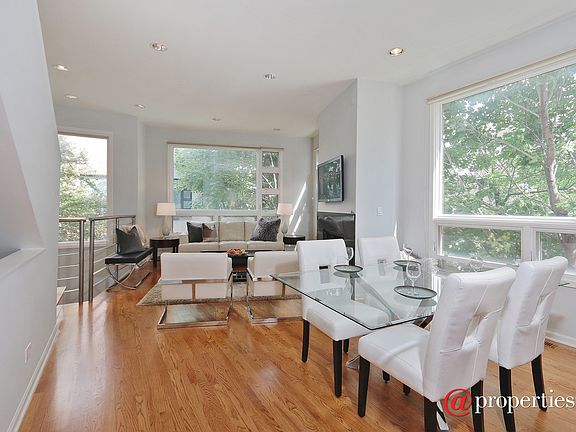 Living Room / Dining Room