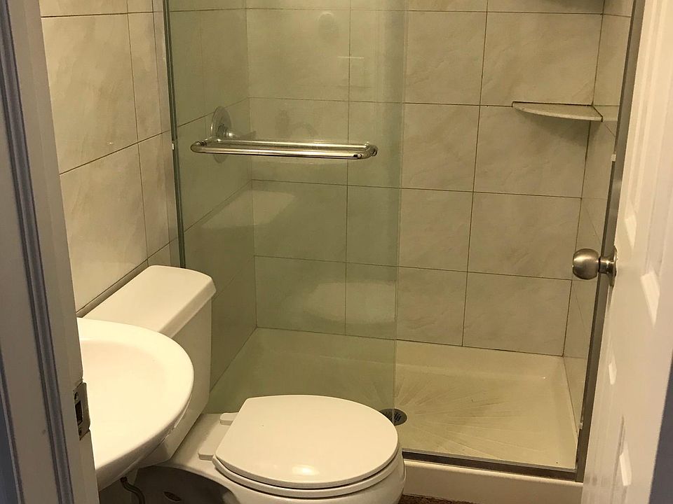2nd image of 3109 137th St Floor 1