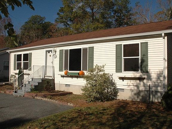 2nd image of 36 Lake Shore Dr
