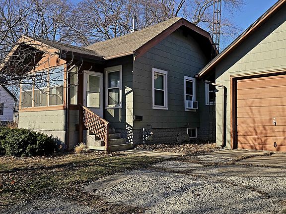 2nd image of 595 W Bridge St