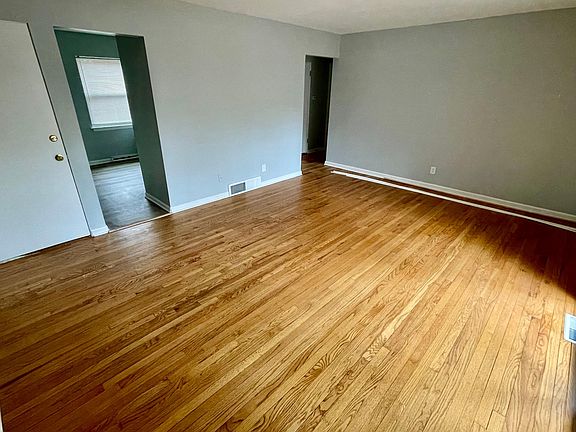 3rd image of 3722 Wyoming St #2