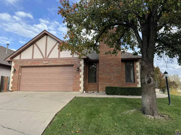 2486 SW Brookhaven Ln, Topeka, KS 66614