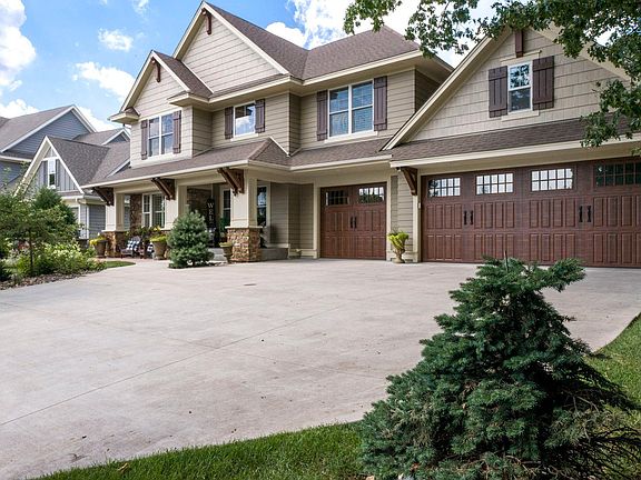 3rd image of 11732 Aster Ln