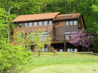 42 Sparrow Crest Dr, Ithaca, NY 14850