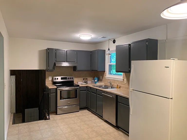 522 2nd St NE — Photo 4