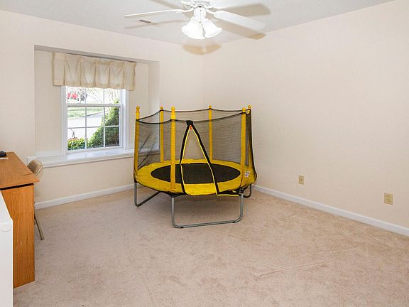 4th image of 564 Brookshire Way