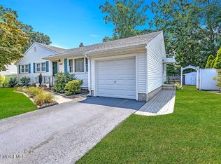 414 Midstreams Rd, Brick, NJ 08724