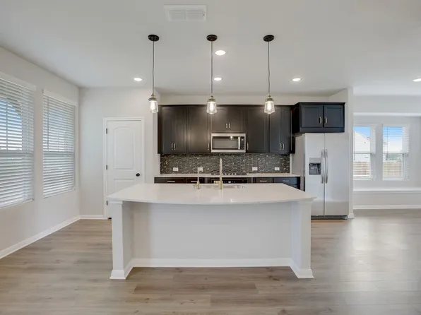 125 Clemens Dr, Liberty Hill, TX 78642
