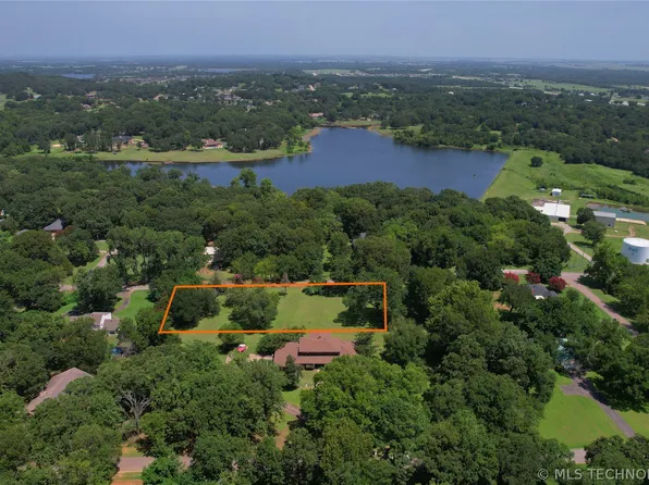 1 Knight Dr, Durant, OK 74701