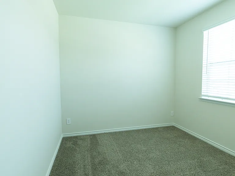 2617 Lewisville Rd — Photo 4