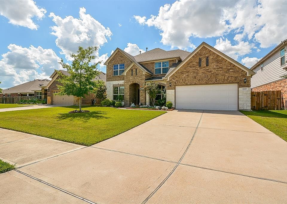 1st image of 26020 Bassfield Ln