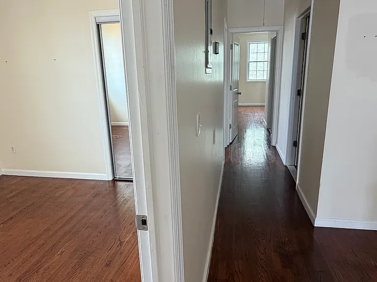 376 New York Ave #2 — Photo 5