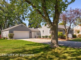 5136 Baxman Rd, Bay City, MI 48706